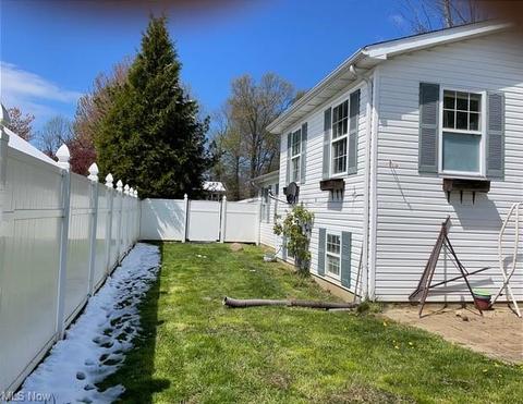 2112 Jeffrey Ave, Ashtabula, OH 44004 photo 4