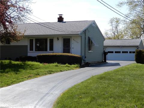 2142 W 15th St, Ashtabula, OH 44004 photo 2