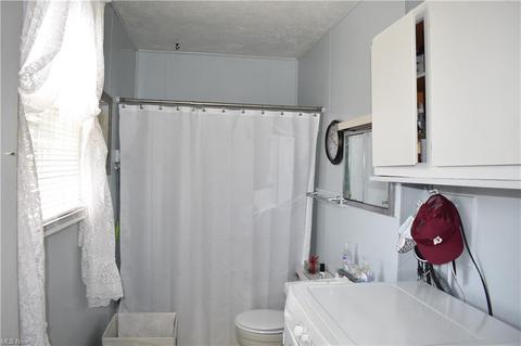 21 E Ashtabula St, Jefferson, OH 44047 photo 16