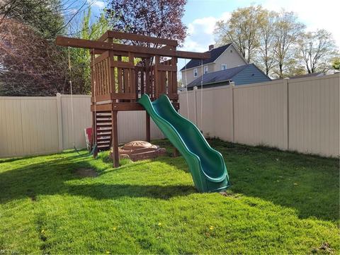 669 5th St, Struthers, OH 44471 photo 18