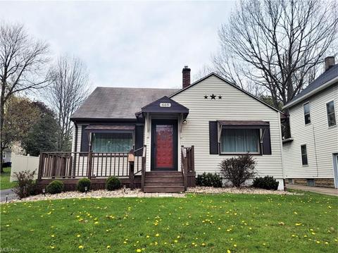 669 5th St, Struthers, OH 44471 photo 1