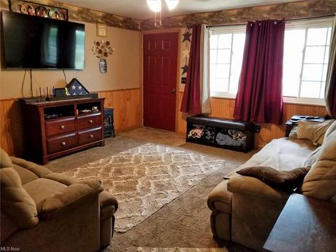 816 Duffey St, Elyria, OH 44035 photo 6