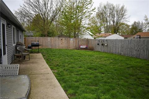 816 Duffey St, Elyria, OH 44035 photo 19
