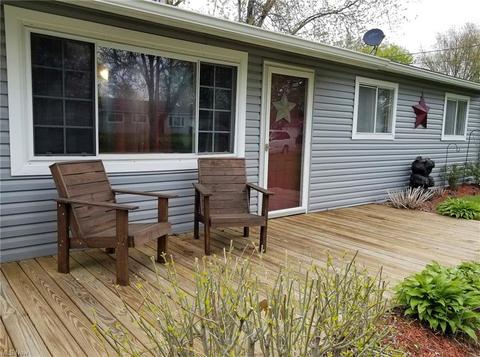 816 Duffey St, Elyria, OH 44035 photo 3