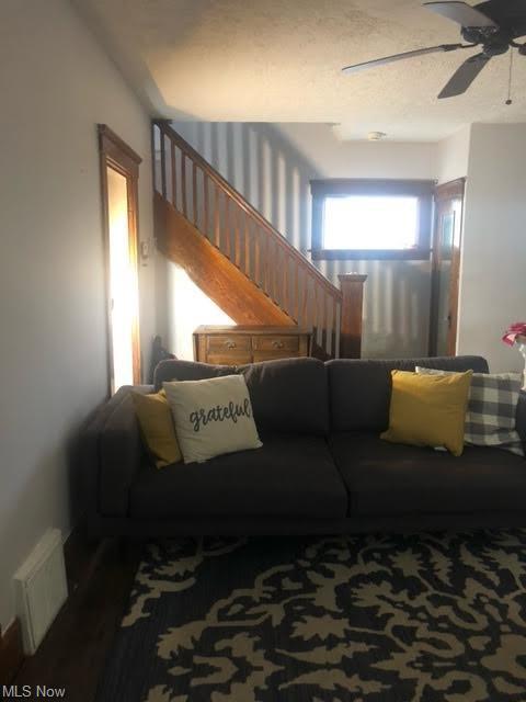 207 Claremont Ave NW, Canton, OH 44708 photo 4