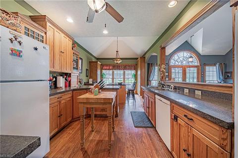 288 E Beech St, Jefferson, OH 44047 photo 20