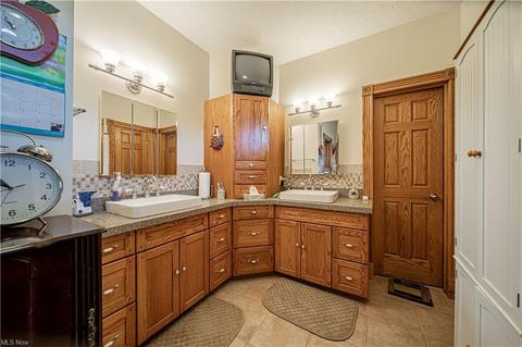 288 E Beech St, Jefferson, OH 44047 photo 24