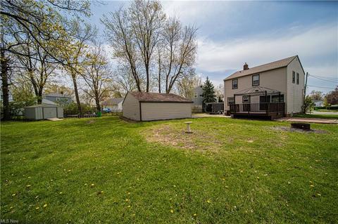 30550 Willow Ln, Willowick, OH 44095 photo 32