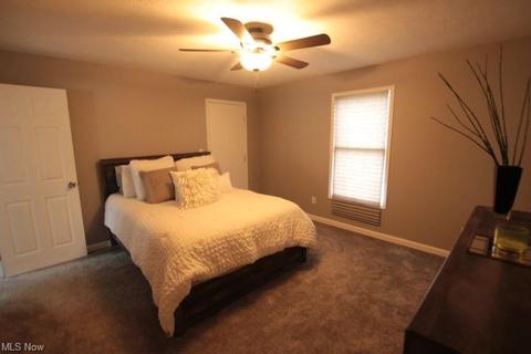 7392 Eisenhower Dr #3, Boardman, OH 44512 photo 4