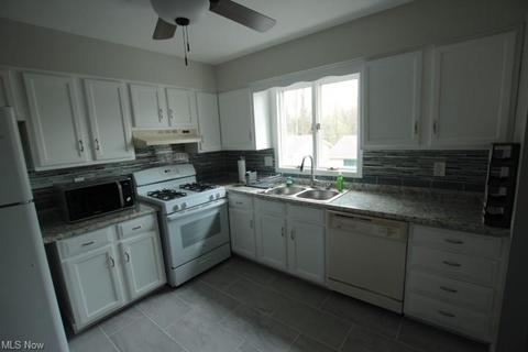 7392 Eisenhower Dr #3, Boardman, OH 44512 photo 6