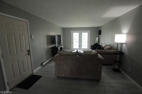 7392 Eisenhower Dr #3, Boardman, OH 44512 photo 10