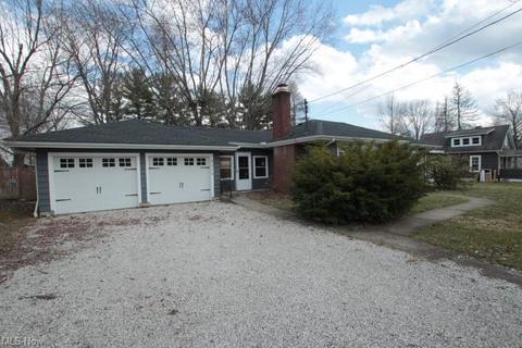 8876 School St, Windham, OH 44288 photo 1