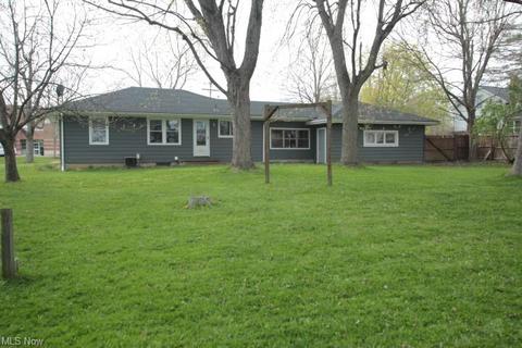 8876 School St, Windham, OH 44288 photo 2