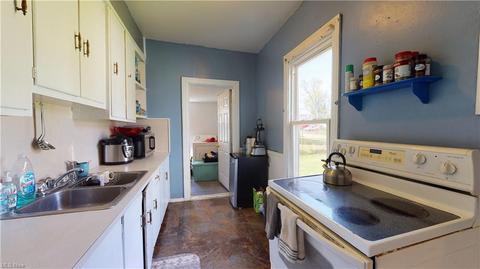 538 W 58th St, Ashtabula, OH 44004 photo 7