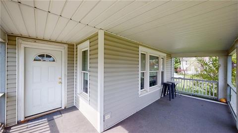 538 W 58th St, Ashtabula, OH 44004 photo 2
