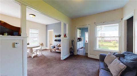 538 W 58th St, Ashtabula, OH 44004 photo 9