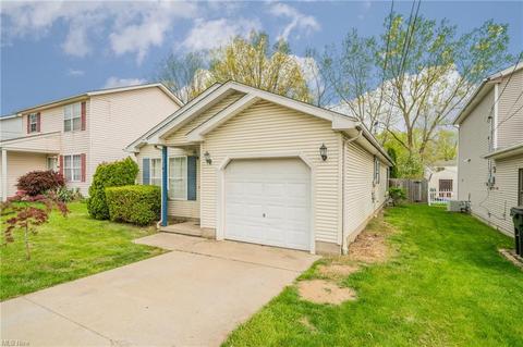 242 Morgan Ave, Elyria, OH 44035 photo 2
