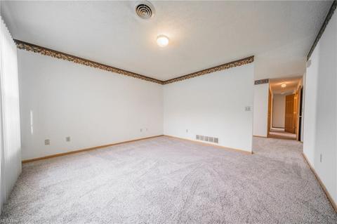 242 Morgan Ave, Elyria, OH 44035 photo 4