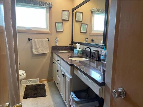 1133 E Ridgewood Dr, Seven Hills, OH 44131 photo 13
