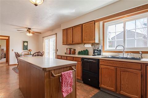 34000 Ada Dr, Solon, OH 44139 photo 13