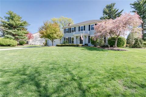 34000 Ada Dr, Solon, OH 44139 photo 2