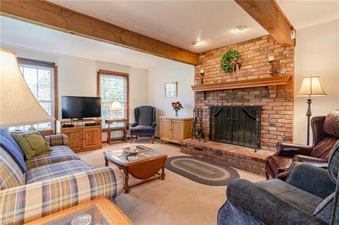 34000 Ada Dr, Solon, OH 44139 photo 5