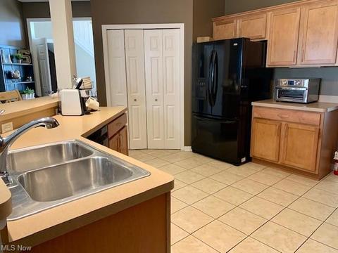 803 Walcutt Ct, Lagrange, OH 44050 photo 10