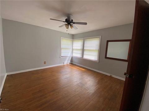 5616 W Maple Rd, Geneva, OH 44041 photo 12