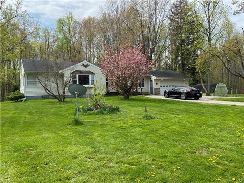 5616 W Maple Rd, Geneva, OH 44041 photo 3
