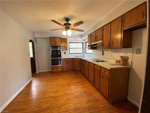 5616 W Maple Rd, Geneva, OH 44041 photo 11