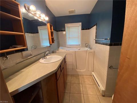 5616 W Maple Rd, Geneva, OH 44041 photo 14