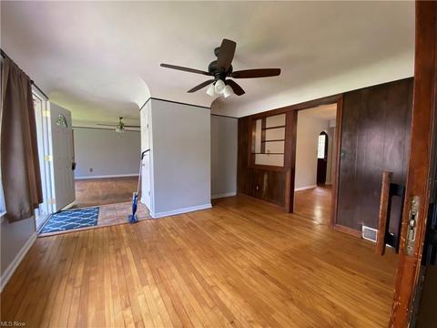 5616 W Maple Rd, Geneva, OH 44041 photo 9