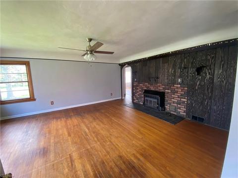 5616 W Maple Rd, Geneva, OH 44041 photo 7