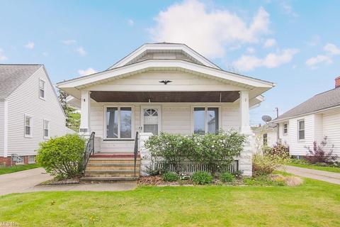 4703 Maplecrest Ave, Parma, OH 44134 photo 1