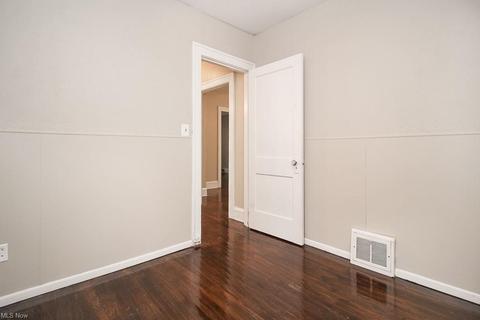 4703 Maplecrest Ave, Parma, OH 44134 photo 15