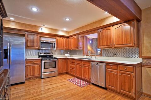 5810 Memory Dr, New Franklin, OH 44319 photo 10