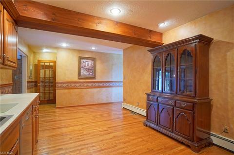 5810 Memory Dr, New Franklin, OH 44319 photo 13