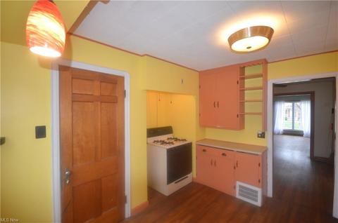 2809 Brookview Blvd, Parma, OH 44134 photo 3