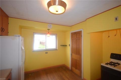 2809 Brookview Blvd, Parma, OH 44134 photo 9