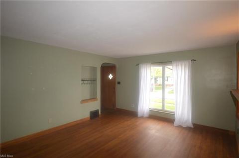 2809 Brookview Blvd, Parma, OH 44134 photo 7