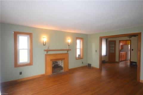 2809 Brookview Blvd, Parma, OH 44134 photo 2