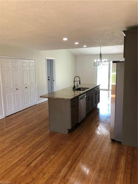 6503 Willow Dr, Independence, OH 44131 photo 5