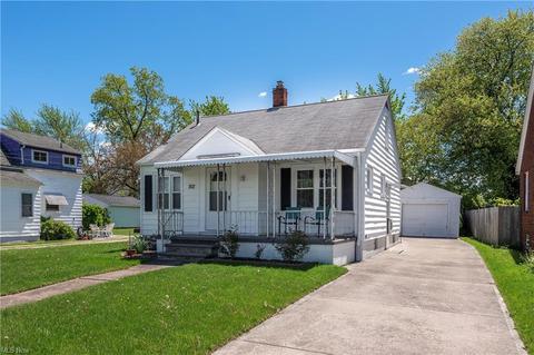 702 E 34th St, Lorain, OH 44055 photo 2