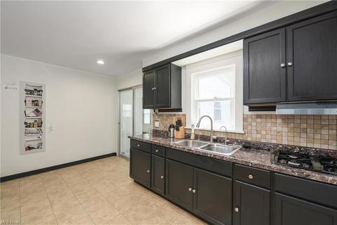 702 E 34th St, Lorain, OH 44055 photo 12