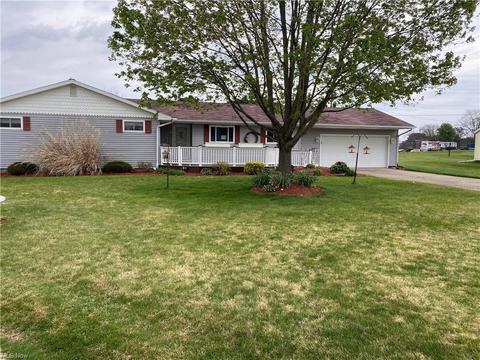 145 Evans Dr, Coshocton, OH 43812 photo 32