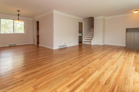 6020 Sequoia Dr, Parma, OH 44134 photo 16