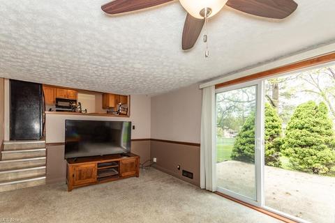6020 Sequoia Dr, Parma, OH 44134 photo 21