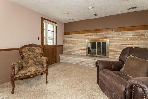 6020 Sequoia Dr, Parma, OH 44134 photo 19