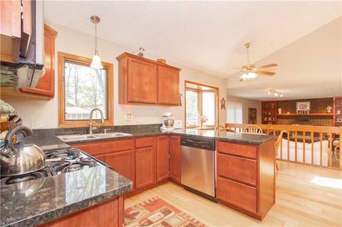 8656 Hendricks Rd, Mentor, OH 44060 photo 6