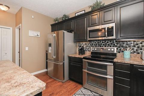4100 Primrose Way, Lorain, OH 44053 photo 12